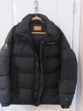 Men's Merrell 700FP Black Hooded Puffer Jacket with Merrill Carrying Bag Size XL